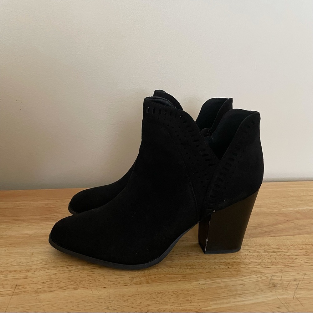 Discovery Black Booties